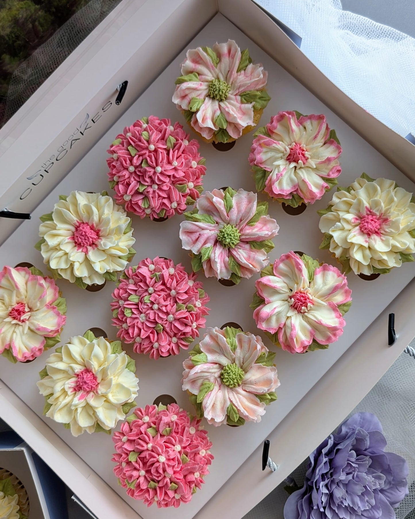 floral cupcakes singapore low calories healthy