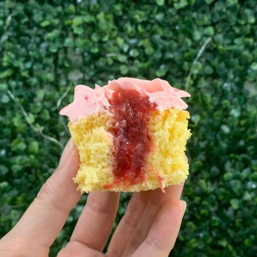 Strawberries & Cream cupcakes with scratch-made strawberry puree filling, 150 calories each, The Good Cupcakes Singapore