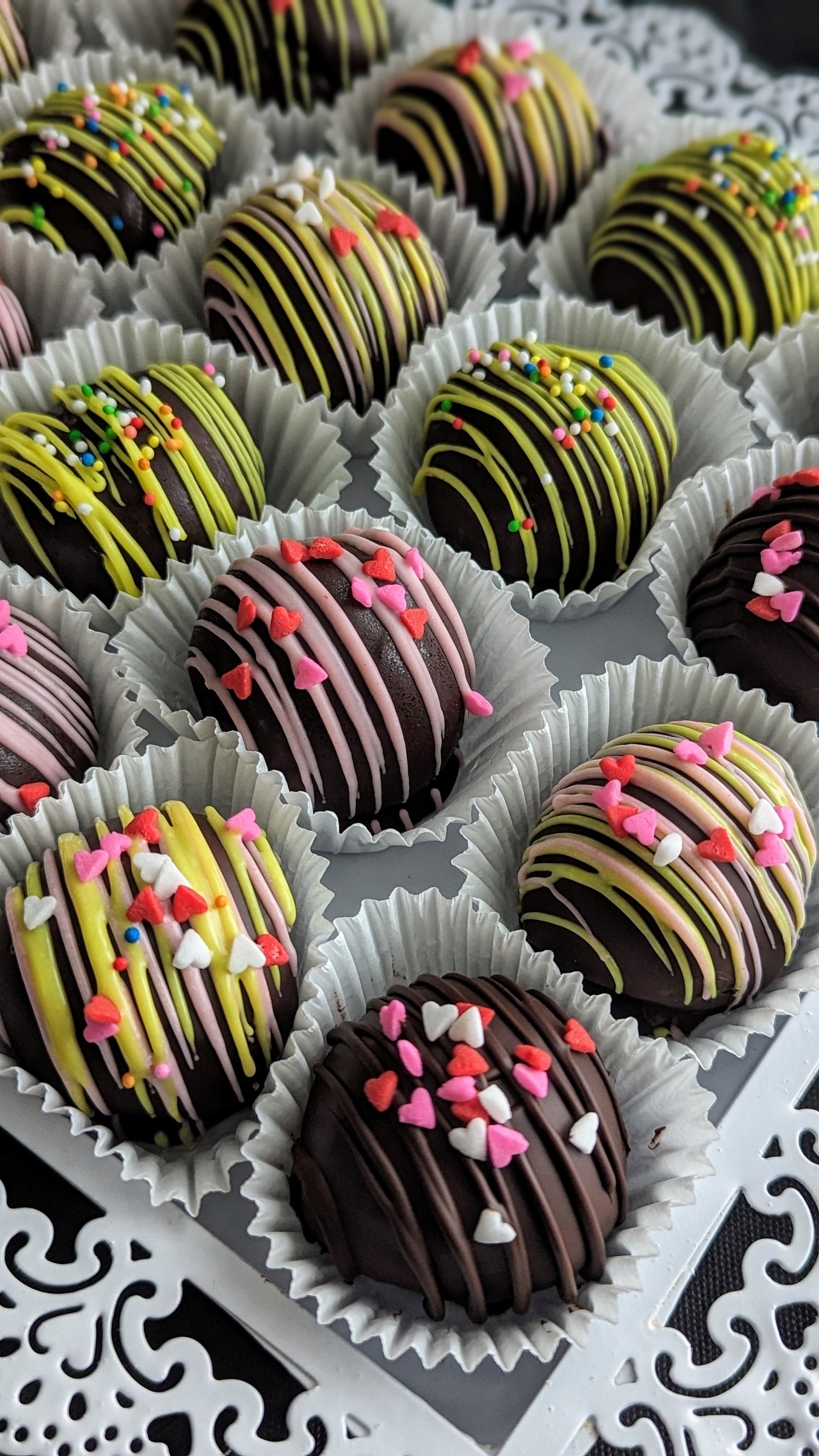 cake, healthier dessert, cake pops, low sugar low calories, chocolate cake, vanilla cake