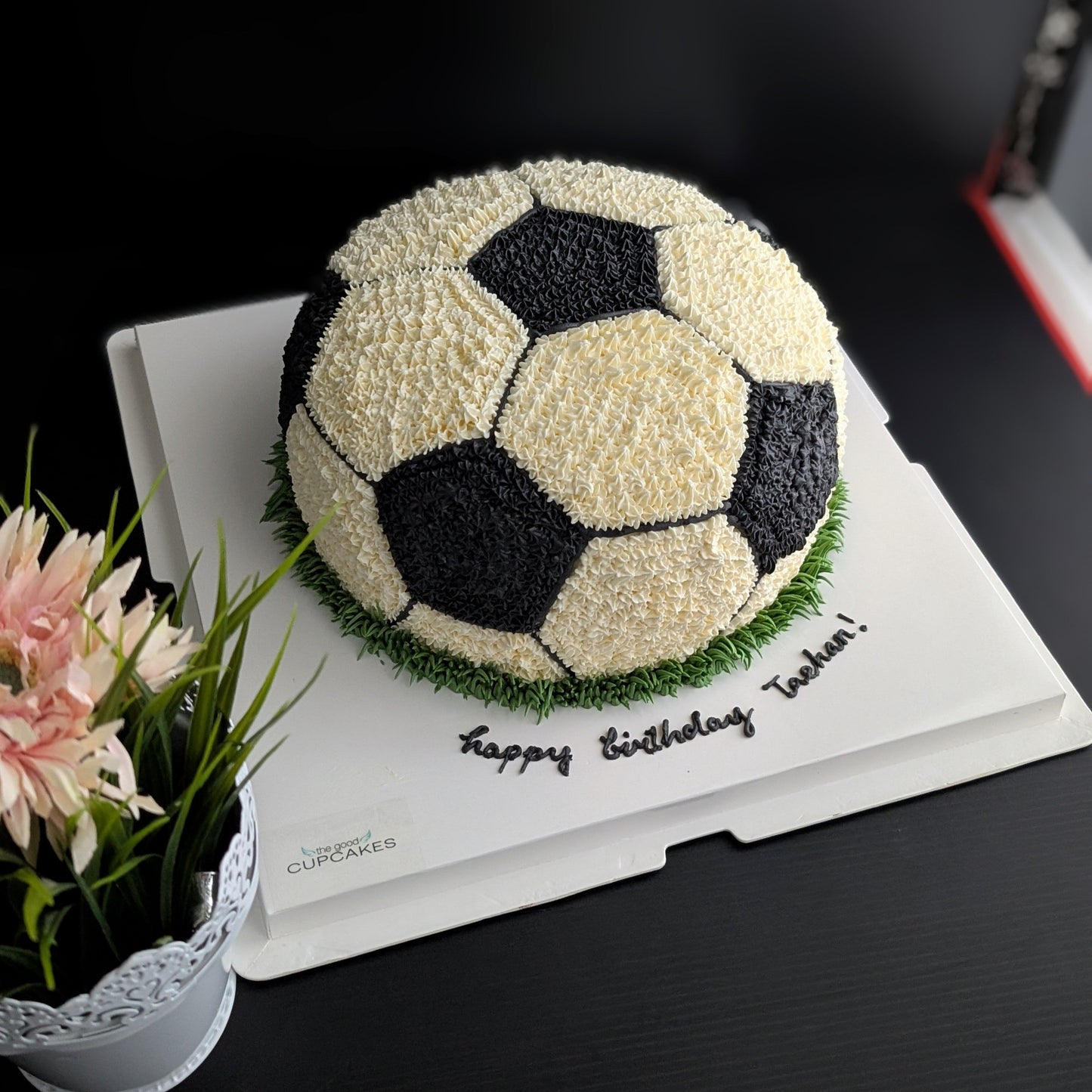cake, healthier dessert, cake pops, low sugar low calories, chocolate cake, vanilla cake, birthday cake, soccer cake, boy cake